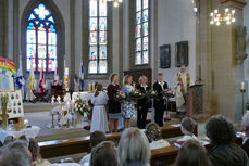 1. Heilige Kommunion in St. Crescentius (Foto: Karl-Franz Thiede)